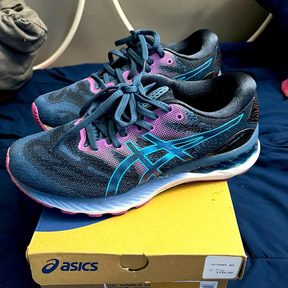 ASICS gel nimbus 23 size 8 wide